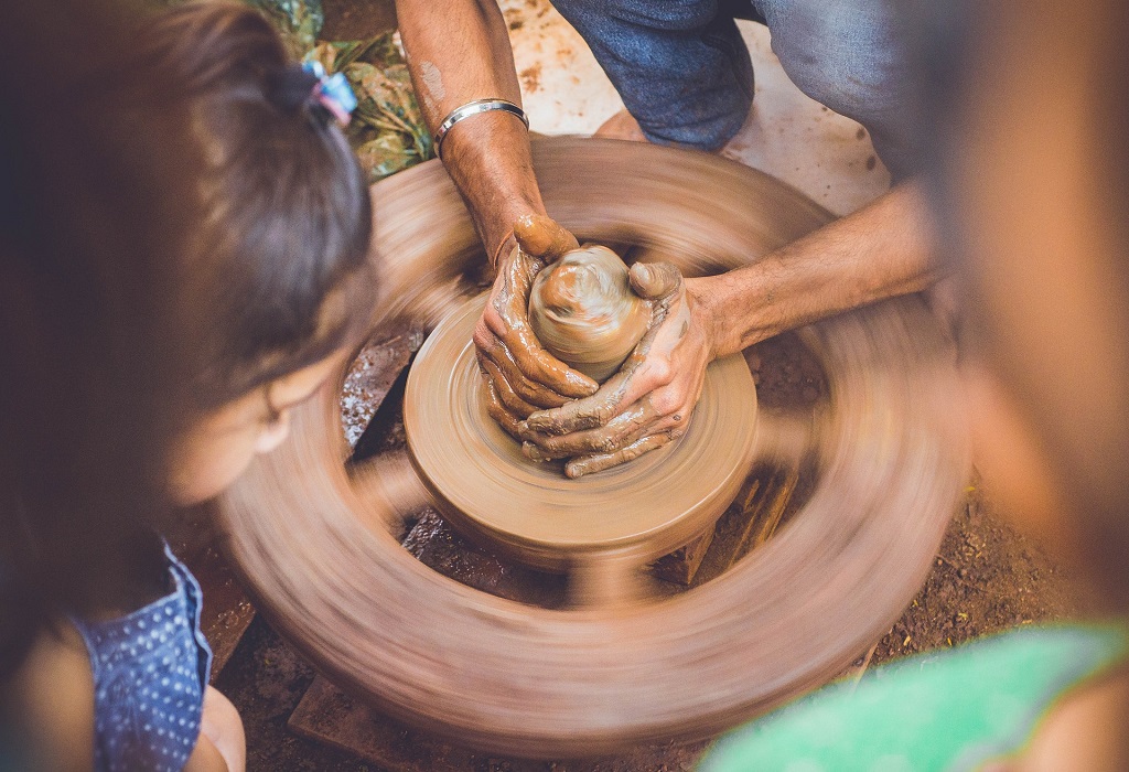 Pottery Throwing Classes London