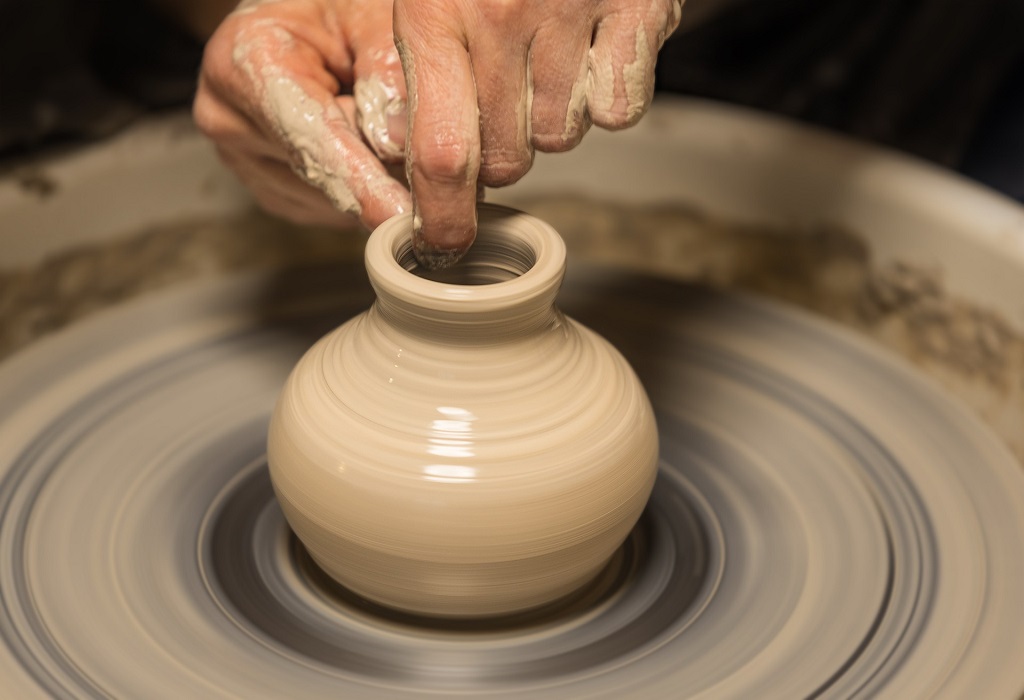 Pottery Throwing Classes London 